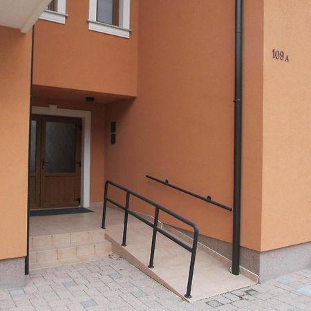 Apartments Manjan كراسنو بوليي المظهر الخارجي الصورة