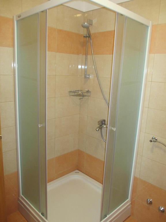 Apartments Manjan كراسنو بوليي الغرفة الصورة
