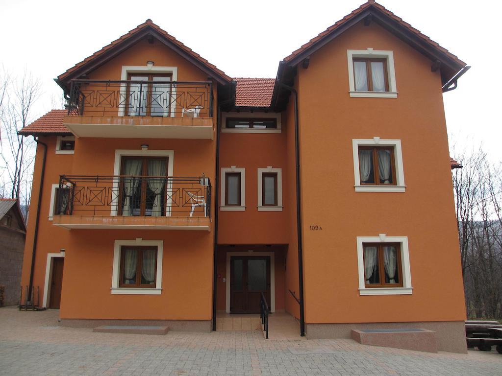 Apartments Manjan كراسنو بوليي المظهر الخارجي الصورة